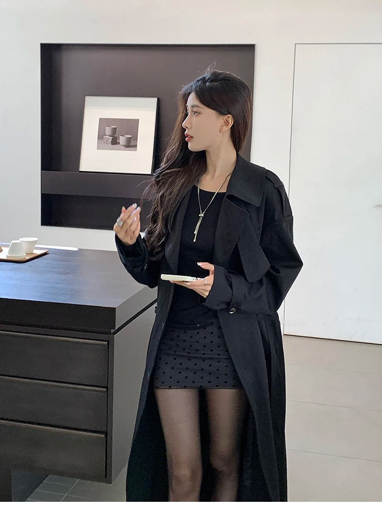 Lautaro Spring Autumn Long Black Hard Waterproof Trench Coat for Women Belt Double Breasted High Quality Luxury Overcoat 2024