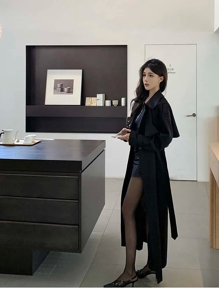 Lautaro Spring Autumn Long Black Hard Waterproof Trench Coat for Women Belt Double Breasted High Quality Luxury Overcoat 2024