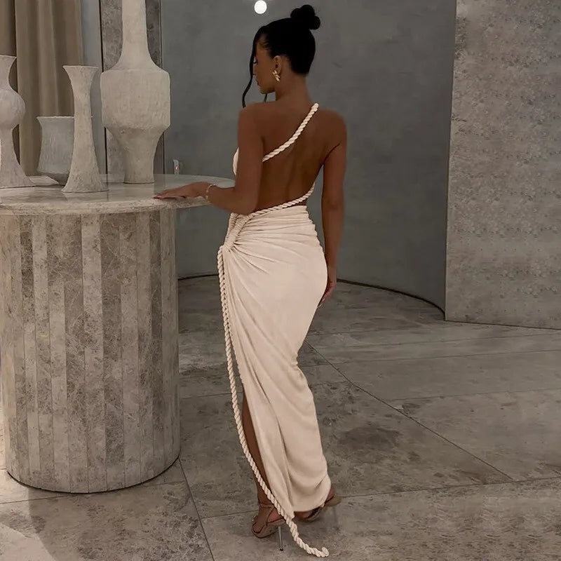 Mozision Off-shoulder Thigh High Split Sexy Maxi Dress For Women Fashion Strapless Sleeveless Ruched Bodycon Club Party Dress