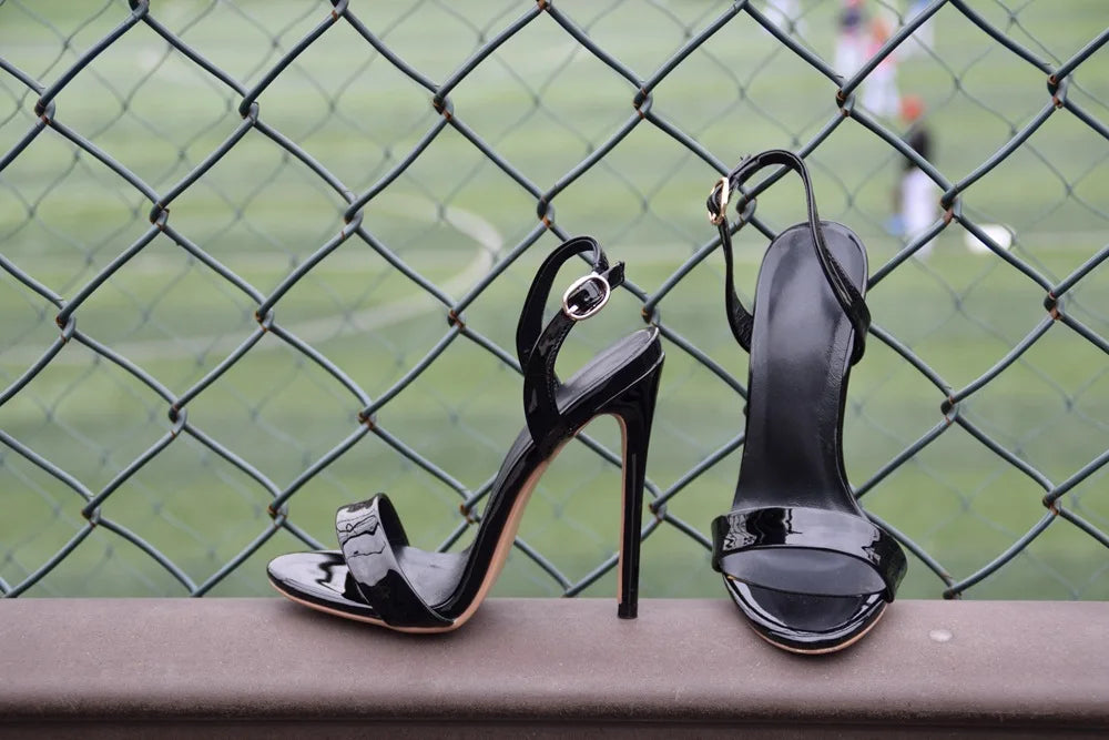 European and American Fashion Cross Tie Sandals, Women's Sexy One Line Strap Slim High Heels, Runway Shoes, Banquet Sandals