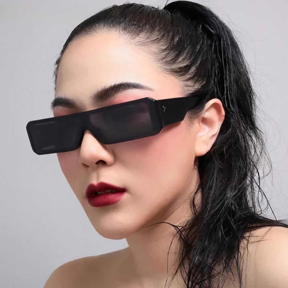Designer luxury European woman outdoor sunglasses man one-piece lens small rectangular retro fashion glasses street shot Y2K Wofashion.xyz