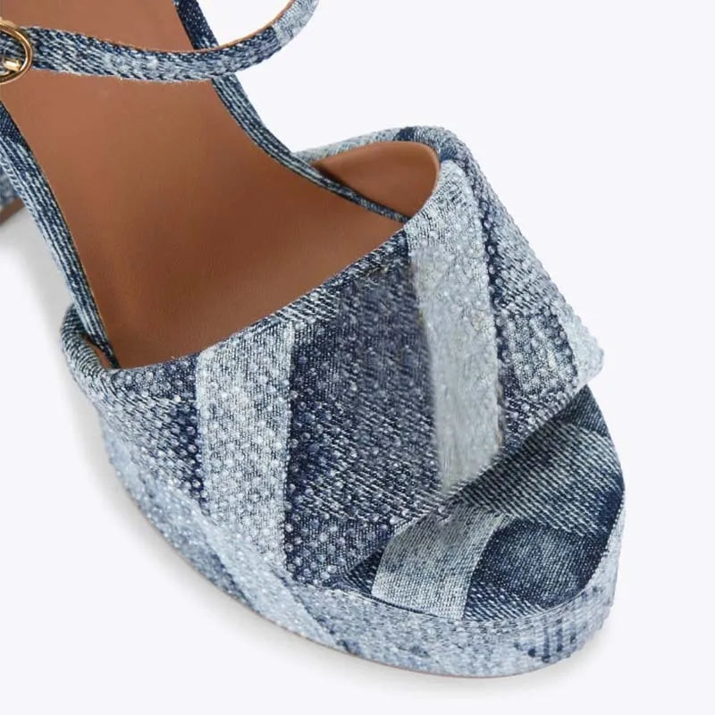 2025 Summer New Waterproof Platform Hot Diamond Thick Bottom Thick High Heels Fashion Square Head Versatile Buckle Strap Sandals