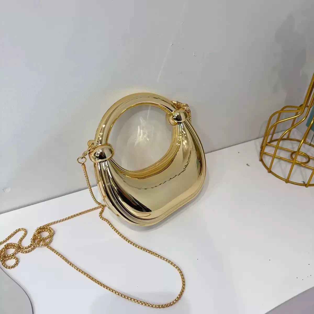 Mini Golden Evening Bag Purses and Handbags Luxury Designer Shoulder Bags Funny Shape Party Wedding Acrylic Knot Clutch Purse