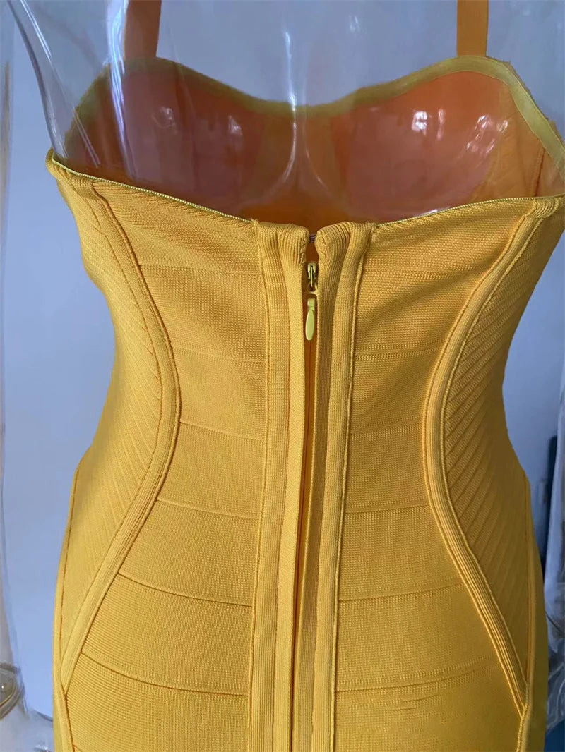 Mozision Backless Bandage Sexy Midi Dress Women Fashion Halter Off-shoulder Sleeveless Backless Bodycon Club Party Long Dress