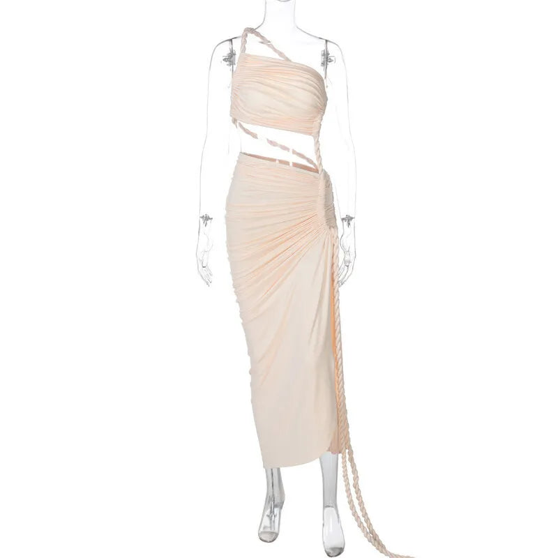 Mozision Off-shoulder Thigh High Split Sexy Maxi Dress For Women Fashion Strapless Sleeveless Ruched Bodycon Club Party Dress