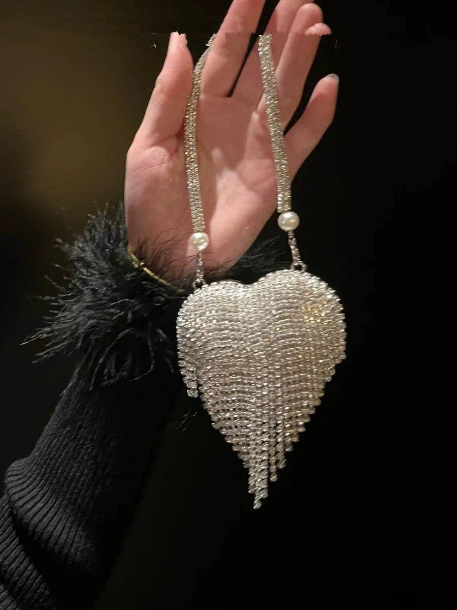 Luxury Small Bling Heart Shape Diamond Evening Clutch Rhinestones Purse Ladies Fashion Bag Designer for Women Chain Shoulder Bag