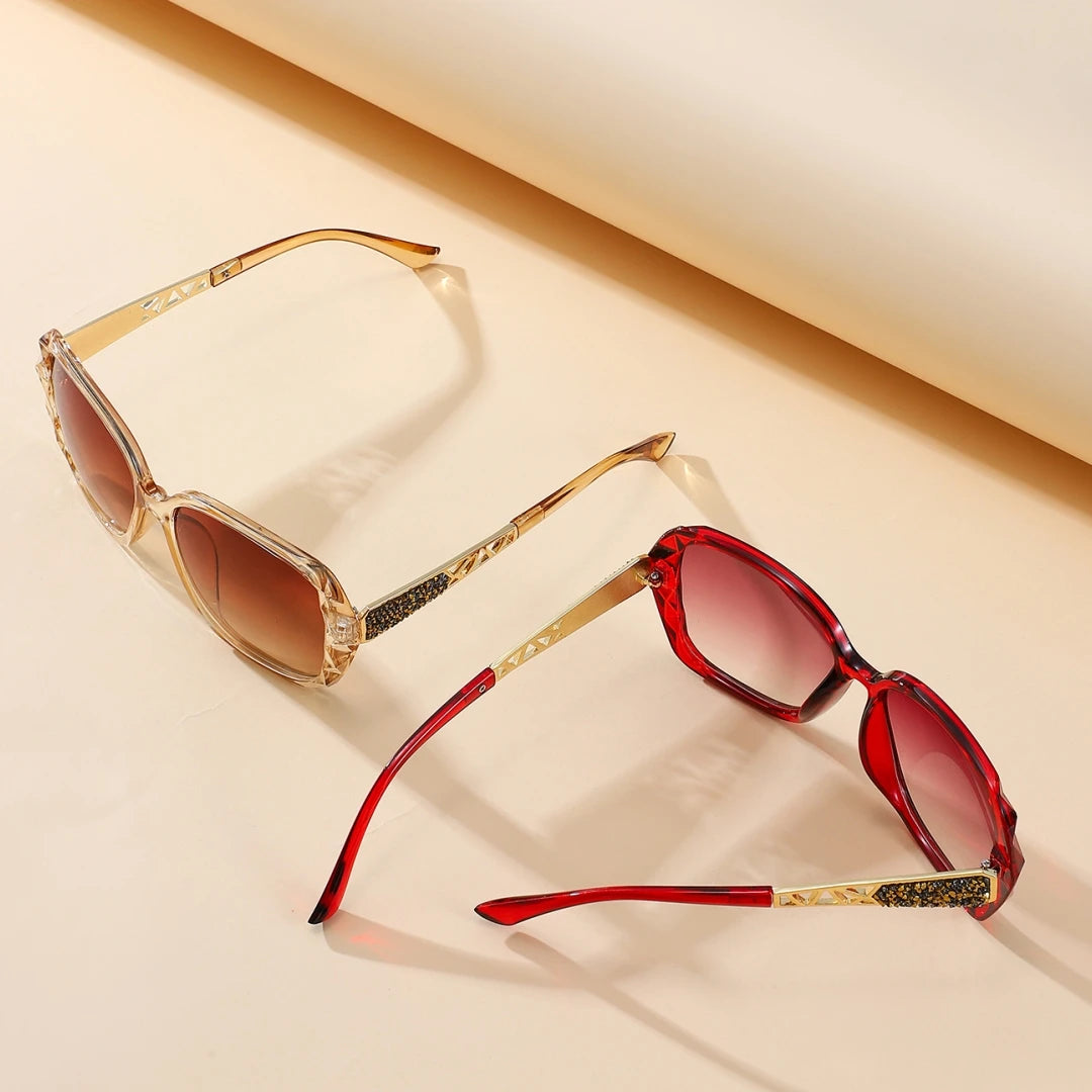 New Ladies' Sunglasses with High Sense and Diamond-encrusted Sunglasses Protect against Ultraviolet Rays in Summer.
