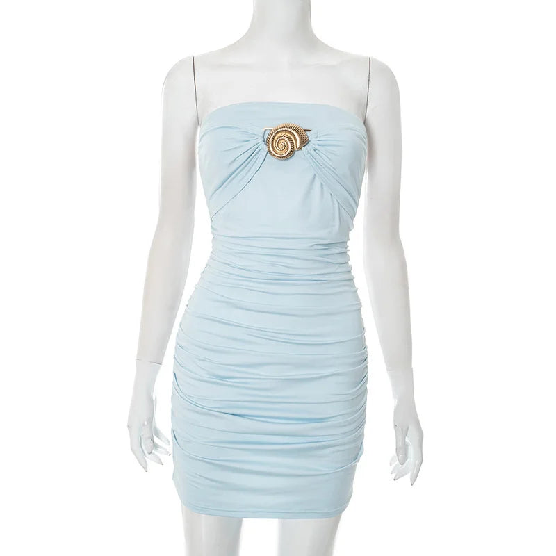 Mozision Metal Buckle Off-shoulder Sexy Mini Dress Women Robe Fashion Strapless Sleeveless Backless Bodycon Ruched Club Dress