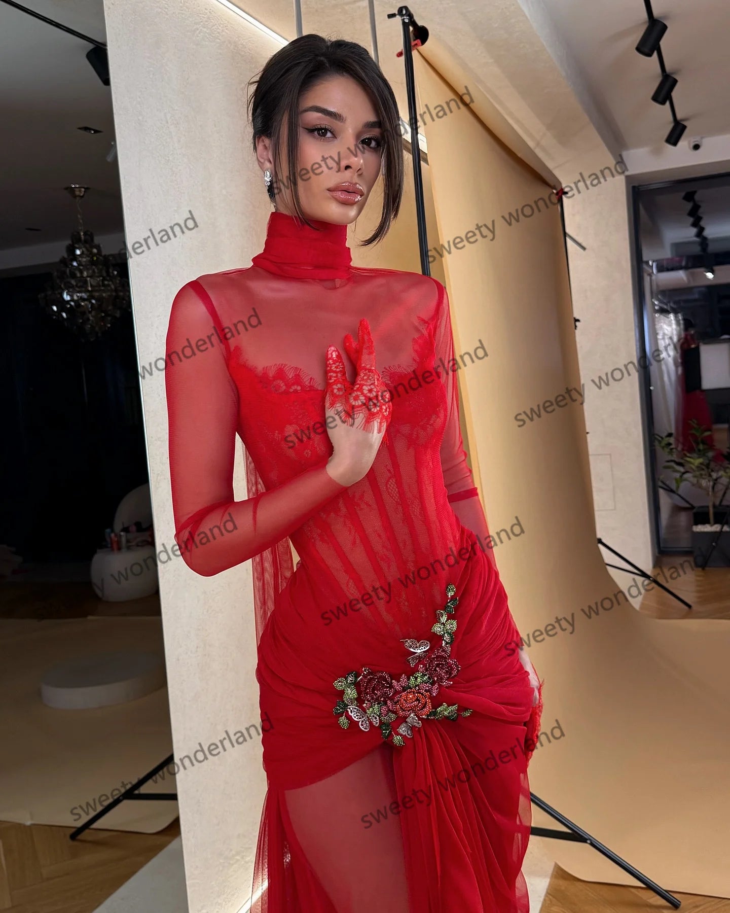 Red Evening Dresses Woman Long Sleeves vestidos de noche Arabic High Collar Prom Dress Embroidery Party Gowns Customized