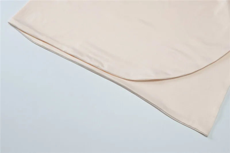 Mozision Off-shoulder Thigh High Split Sexy Maxi Dress For Women Fashion Strapless Sleeveless Ruched Bodycon Club Party Dress