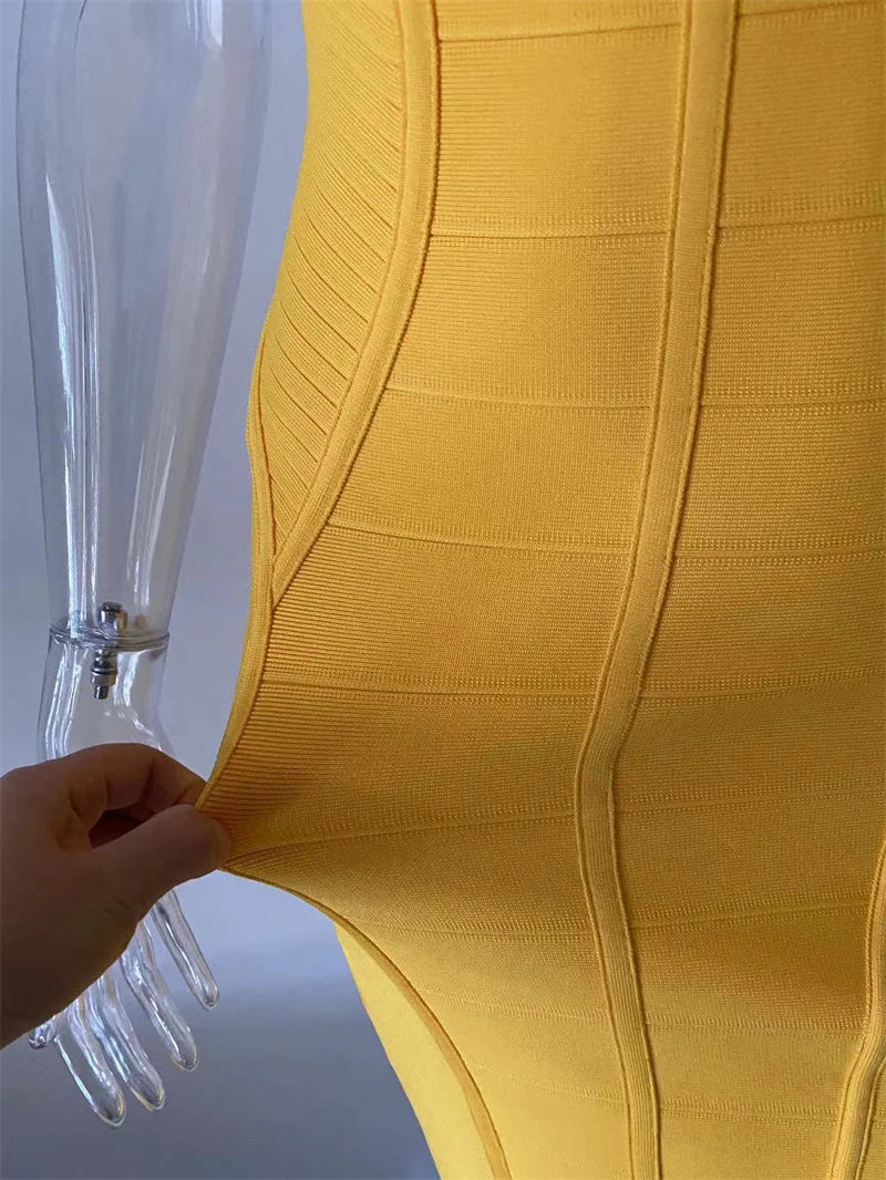 Mozision Backless Bandage Sexy Midi Dress Women Fashion Halter Off-shoulder Sleeveless Backless Bodycon Club Party Long Dress