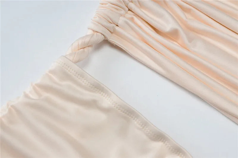 Mozision Off-shoulder Thigh High Split Sexy Maxi Dress For Women Fashion Strapless Sleeveless Ruched Bodycon Club Party Dress