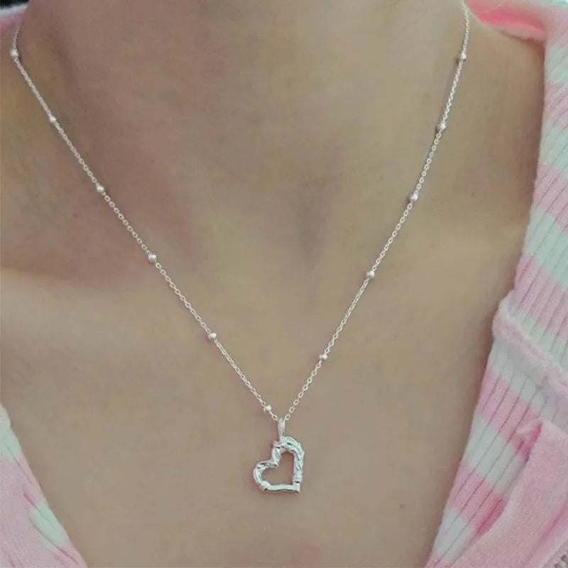 Love Necklace Women's Fashion Simple Light Luxury Temperament High-end Heart-shaped Pendant Clavicle Chain Wofashion.xyz