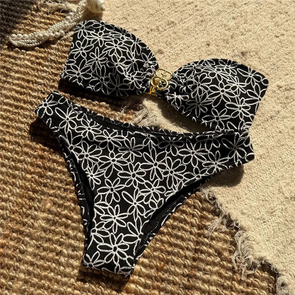 Flower Embroidery Bandeau Bikinis Sets Woman 2025 Metal Buckled Sexy Swimsuit Women High Cut Bathing Swimming Suit Bikini Mujer