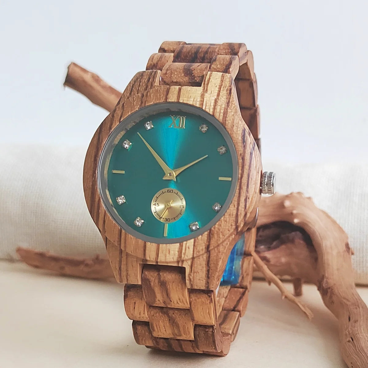 Wood Women Watches Wrist for Woman Luxury Fashion Ladies Quartz Wristwatches Luminous Date Week Wooden Watch Girlfriend Gift