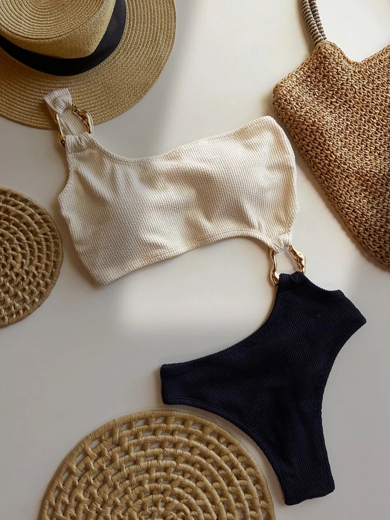 2025 new irregular metal accessories bikini one-piece swimsuit beach  ladies swimsuit