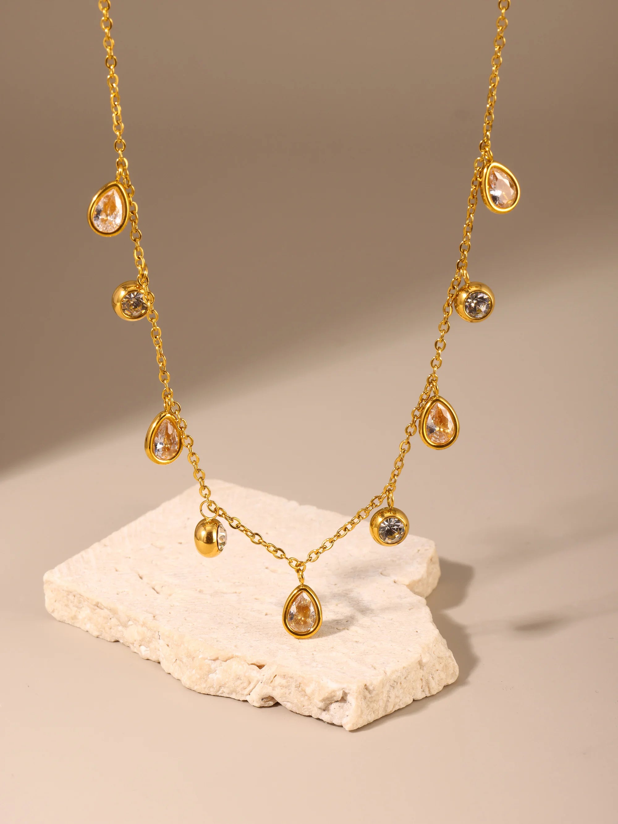 Beautiful Necklace for Women Red Green Zircon Tassel Stainless Steel Waterproof O Chain Gold Plated Charm Jewelry Gift