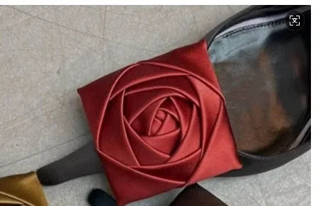 2025 Summer New Brand Luxury High-heeled Sandals Pointed Toe Fashion Flower Decoration Women Pumps Sexy Thin Heels Femme Shoes