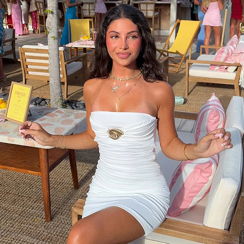 Mozision Metal Buckle Off-shoulder Sexy Mini Dress Women Robe Fashion Strapless Sleeveless Backless Bodycon Ruched Club Dress