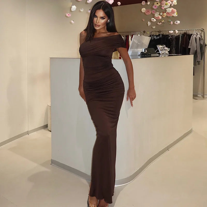 Mozision Oblique Shoulder Split Maxi Dress For Women Sleeveless Slim Fit Elegant Gown Summer Fashion Club Party Long Party Dress