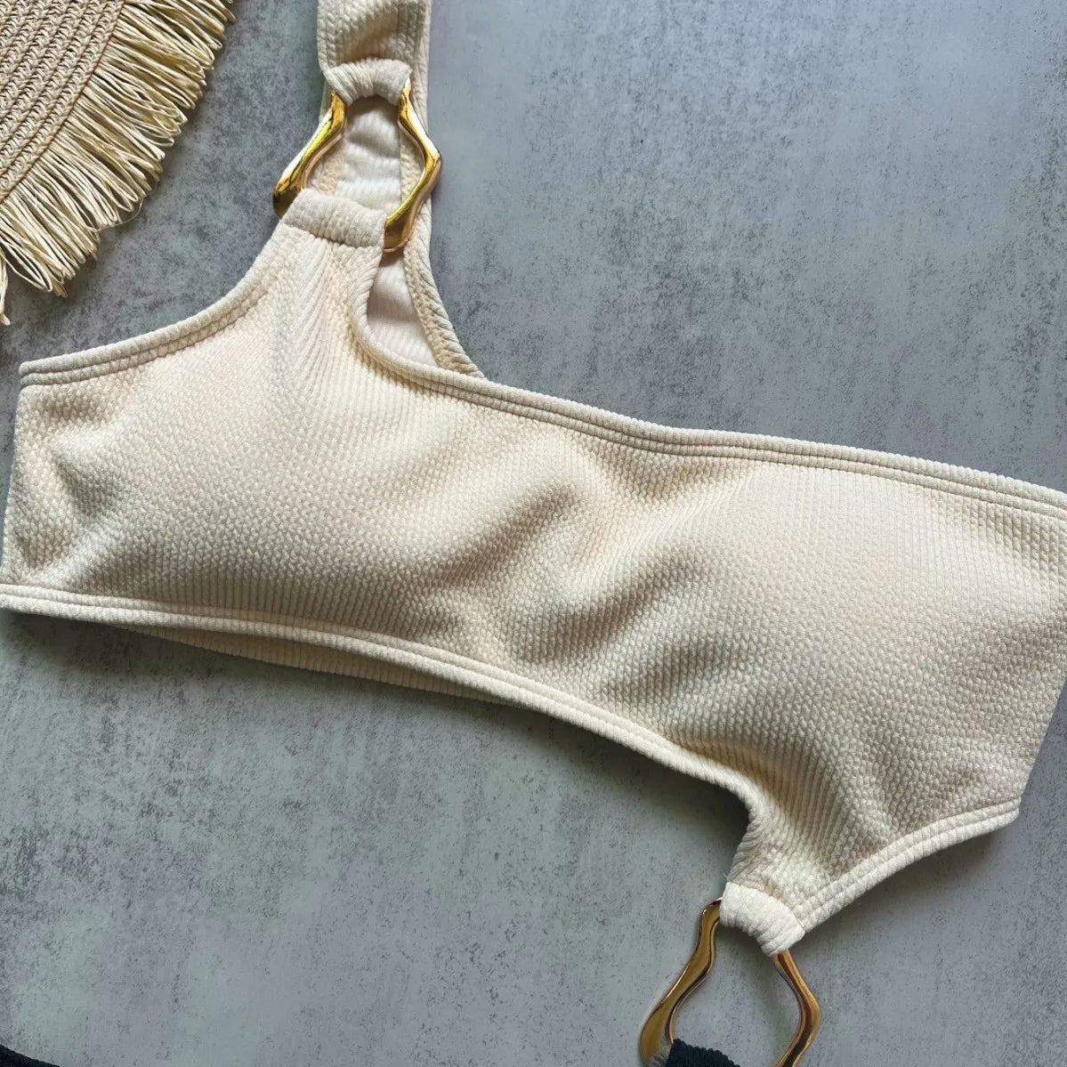 2025 new irregular metal accessories bikini one-piece swimsuit beach  ladies swimsuit