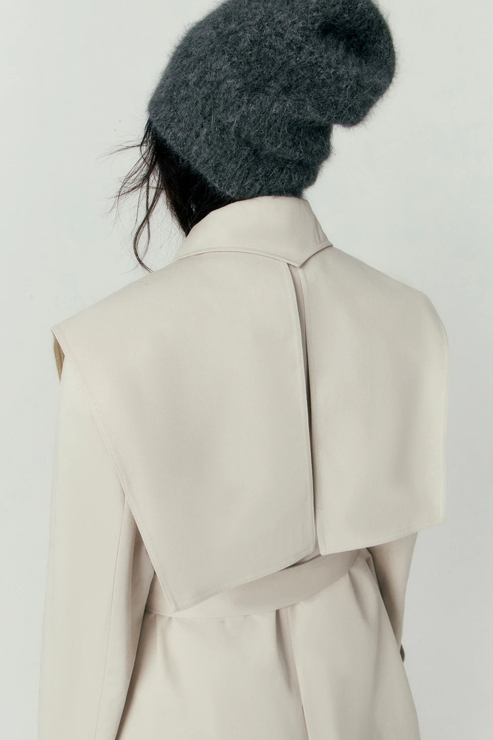 Lautaro Autumn Cool Long Trench Coat for Women Removable Sailor Collar and Pockets Belt Runway Fashion Luxury Designer Clothes