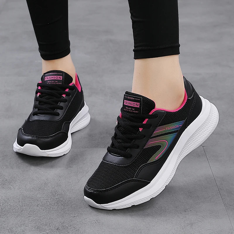 Sports shoes for women in spring and summer, lightweight, non-slip and shock-absorbing, student running shoes, mother soft-soled