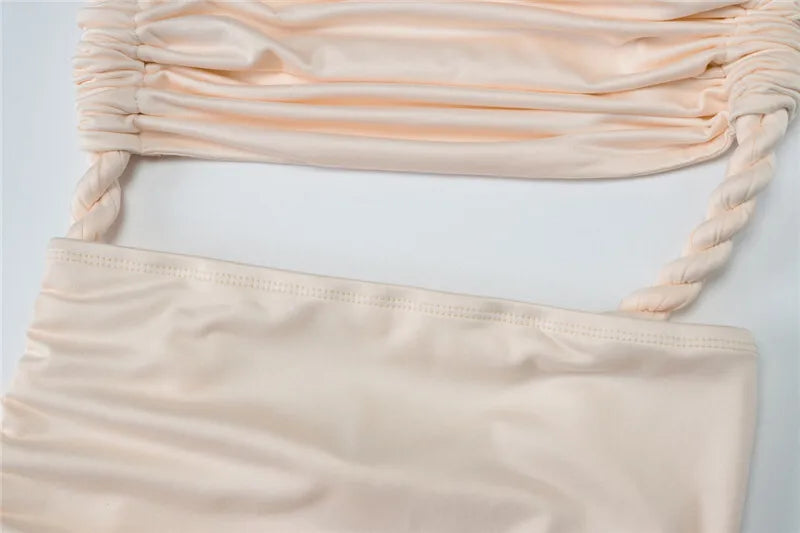 Mozision Off-shoulder Thigh High Split Sexy Maxi Dress For Women Fashion Strapless Sleeveless Ruched Bodycon Club Party Dress