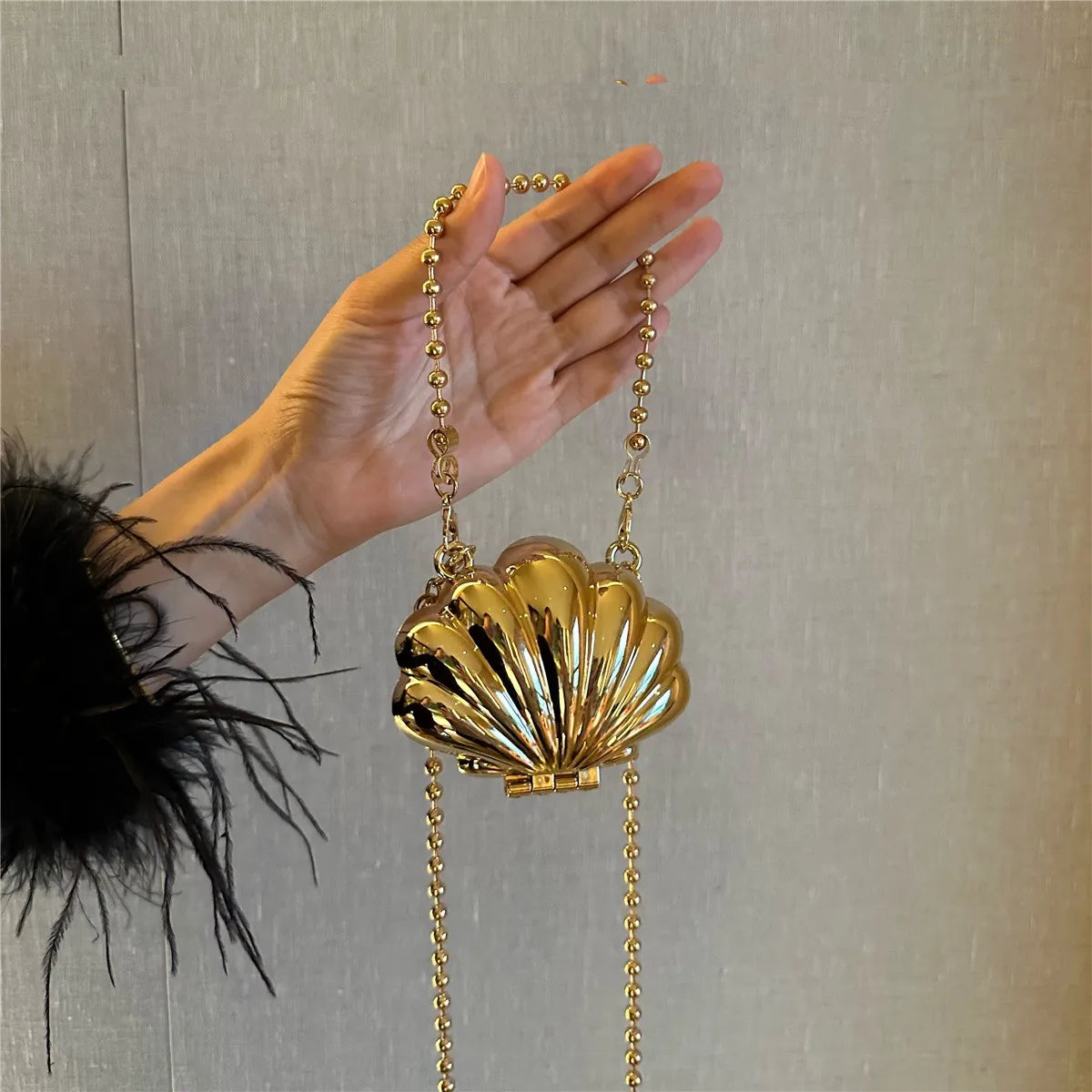 Luxury Small Bling Heart Shape Diamond Evening Clutch Rhinestones Purse Ladies Fashion Bag Designer for Women Chain Shoulder Bag