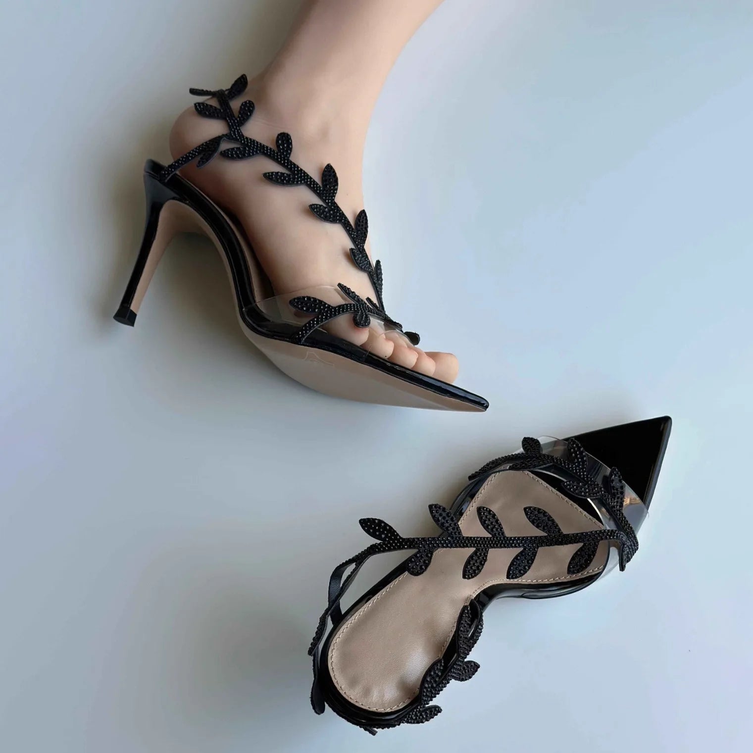 2025 Women's Summer New Style Lacquer Leather Leaf Fairy Style Strap Stiletto High Heels Pointed Open Toe Fashion Sandals