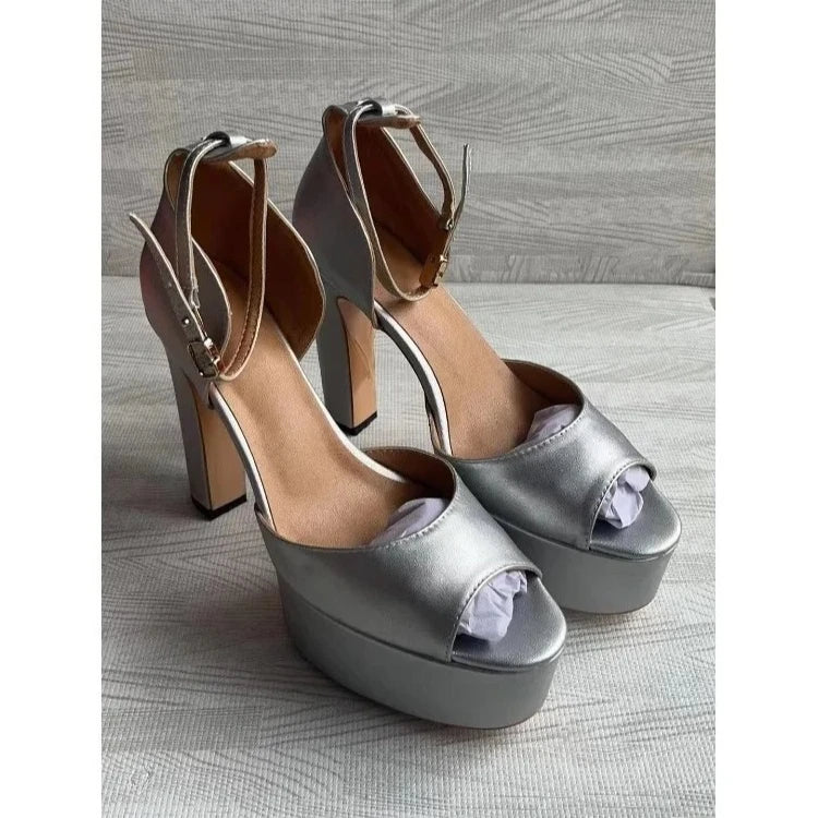 European and American Women's Niche Brand Fashion Sexy Runway Show Banquet Single Shoe Buckle with High Heels Sandals